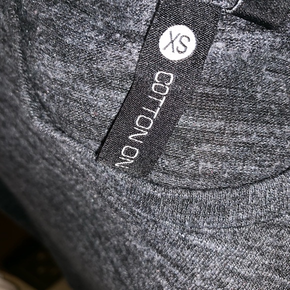 Basic tee - Picture 3 of 3